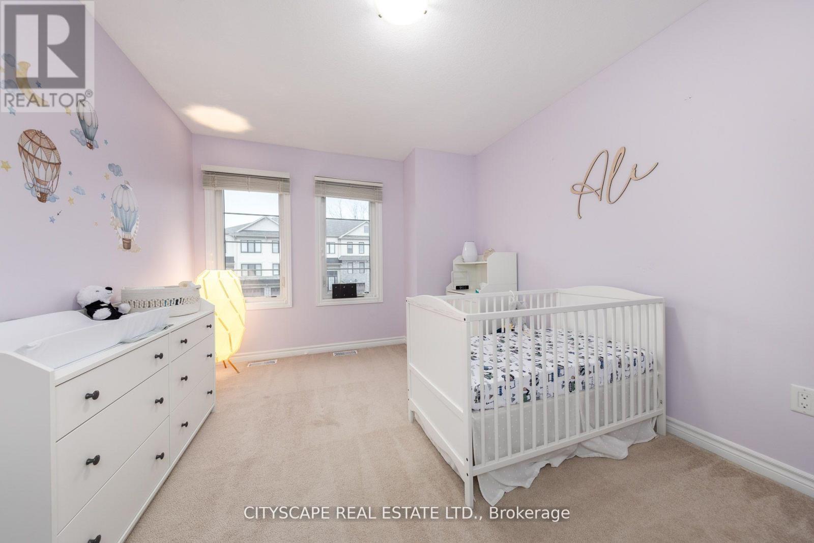 121 Crafter Crescent, Hamilton, ON