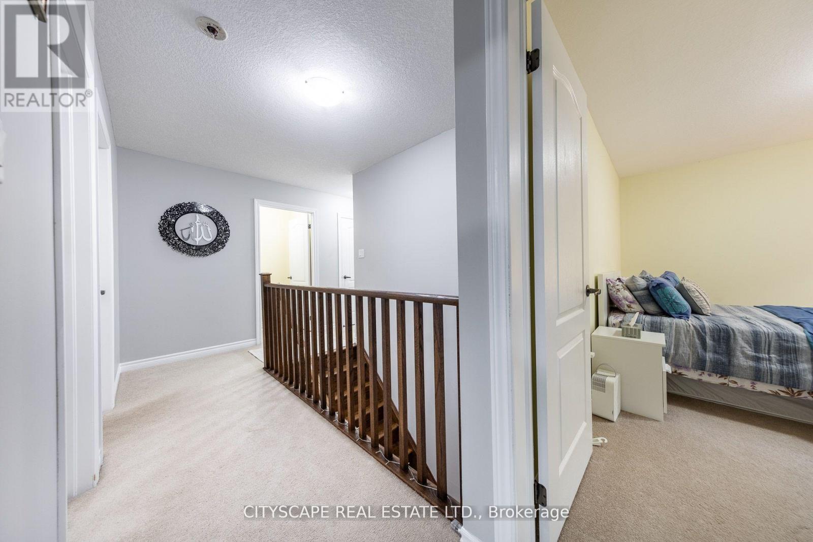 121 Crafter Crescent, Hamilton, ON