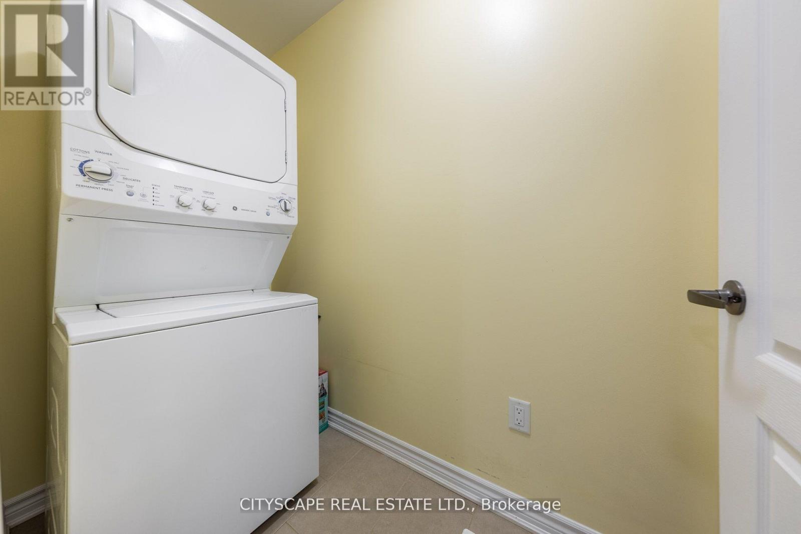 121 Crafter Crescent, Hamilton, ON