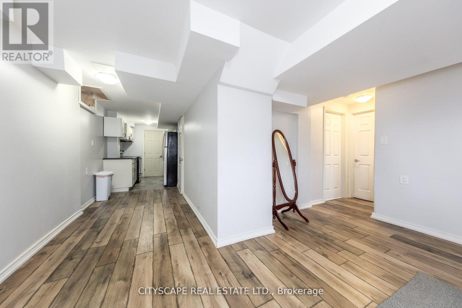 121 Crafter Crescent, Hamilton, ON