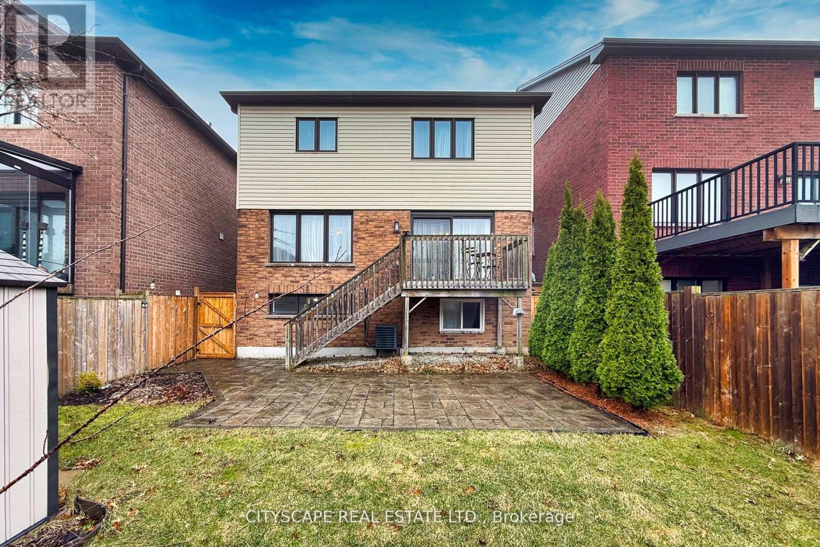 121 Crafter Crescent, Hamilton, ON