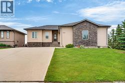 900 Water Ridge CRESCENT Humboldt, SK S0K 2A0