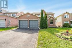 230 MARY ANNE DRIVE Barrie, ON L4N 7R2