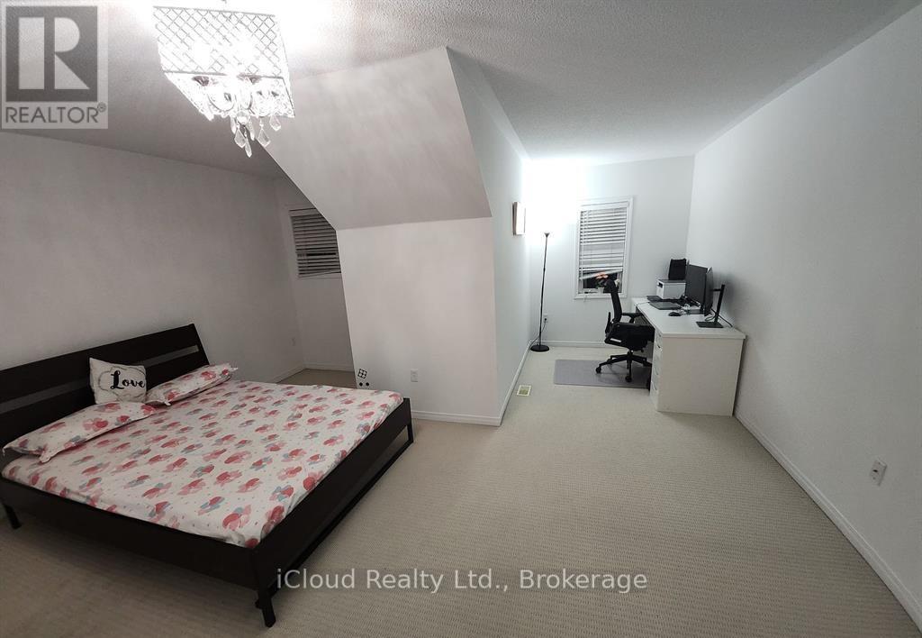 559 Candlestick Circle, Mississauga, ON