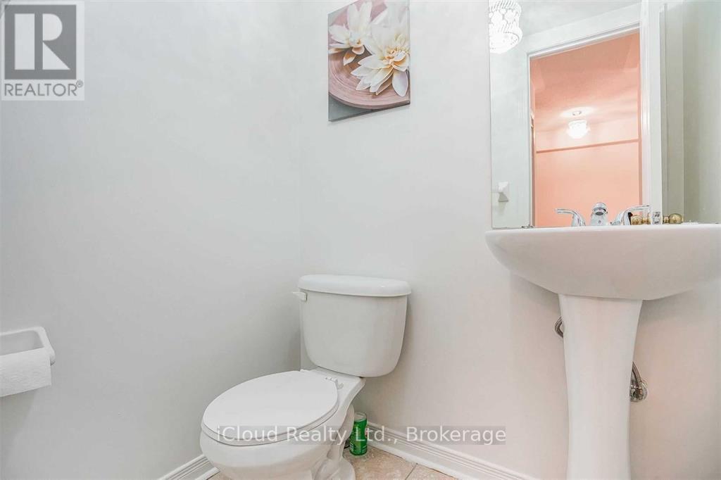 559 Candlestick Circle, Mississauga, ON