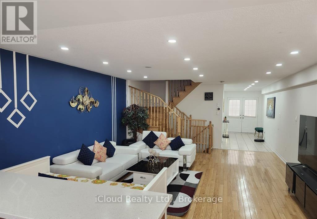 559 Candlestick Circle, Mississauga, ON