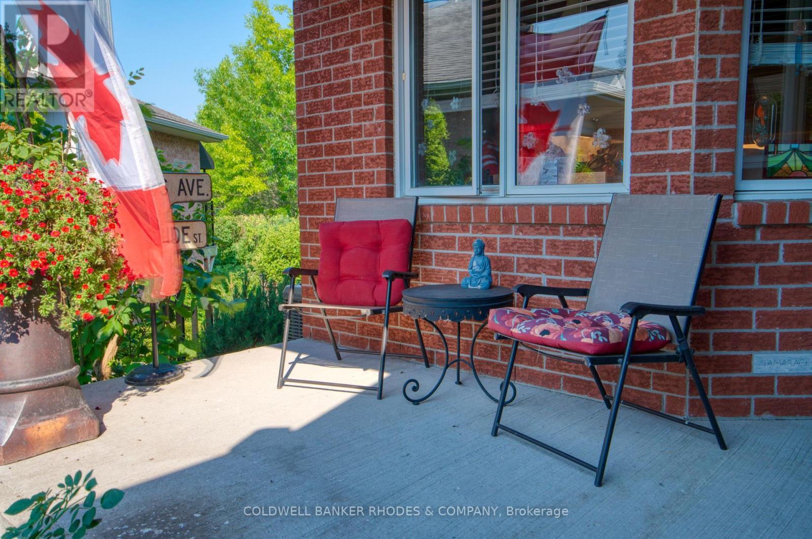 77 Quinterra Court, Ottawa, ON