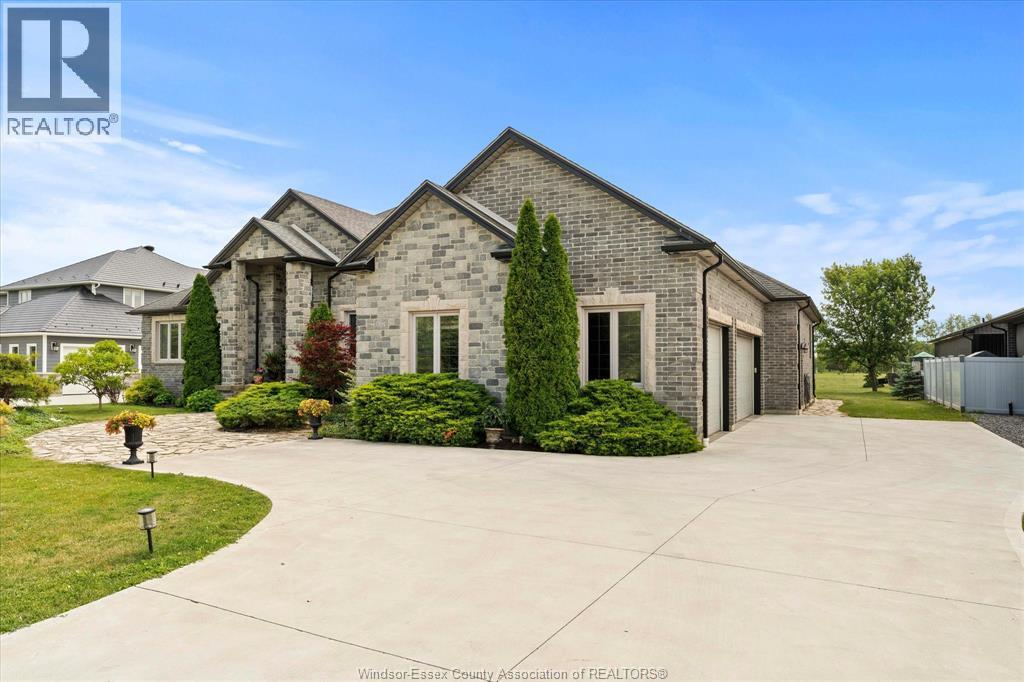 412 County Rd 2, Lakeshore, ON