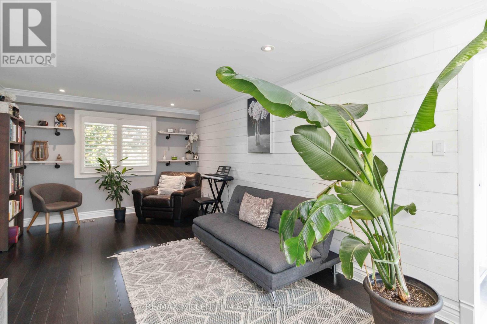 250 Daphne Avenue, Mississauga, ON