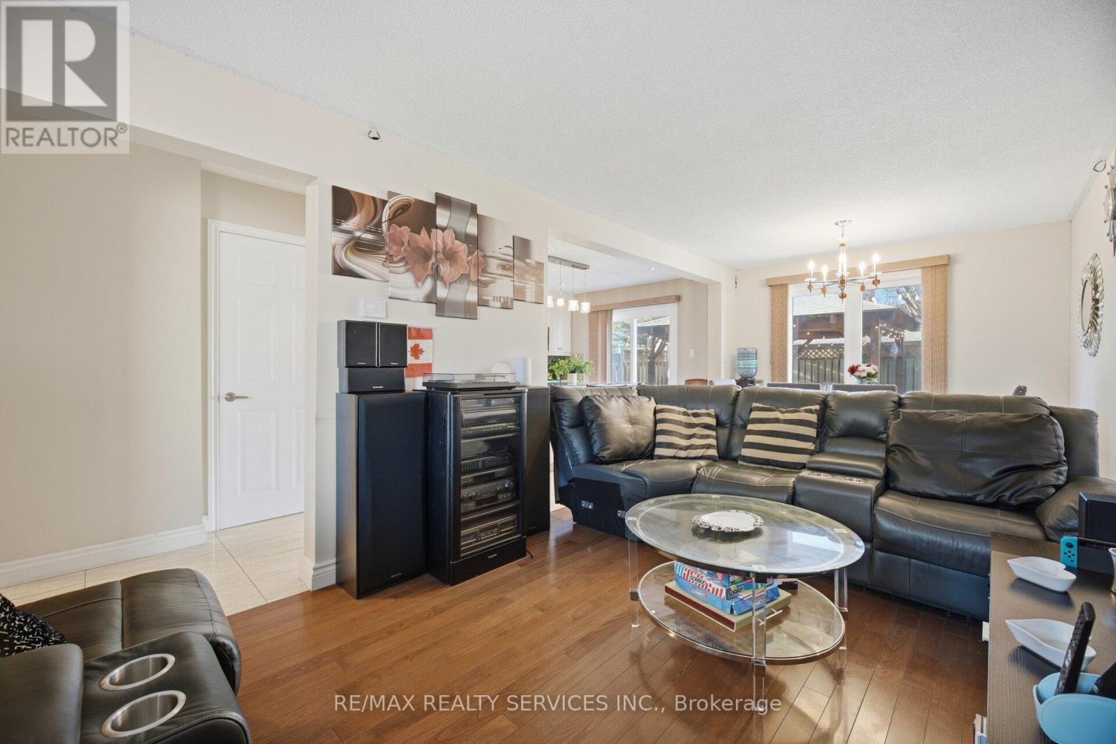 16 Langholm Court, Brampton, ON