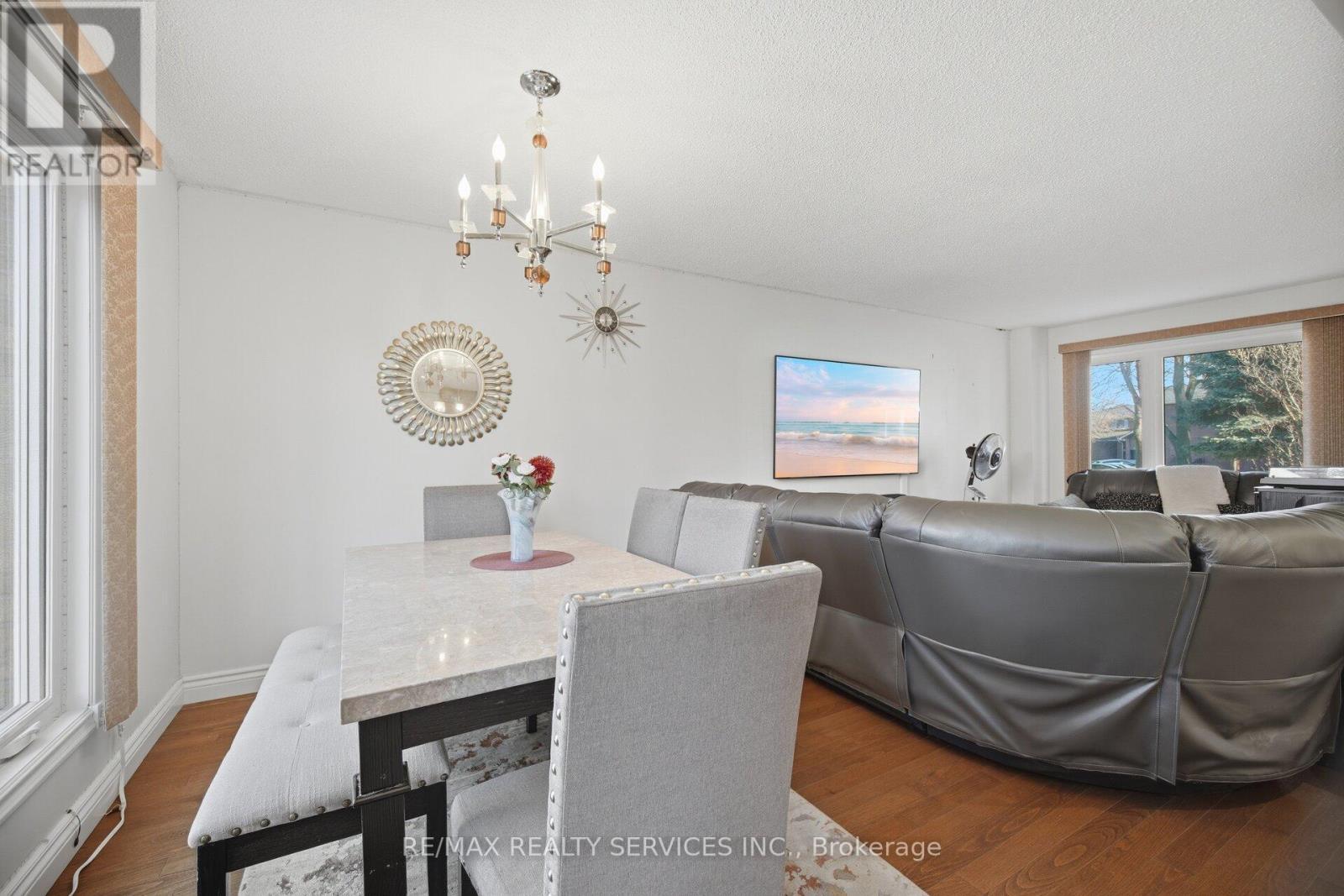 16 Langholm Court, Brampton, ON
