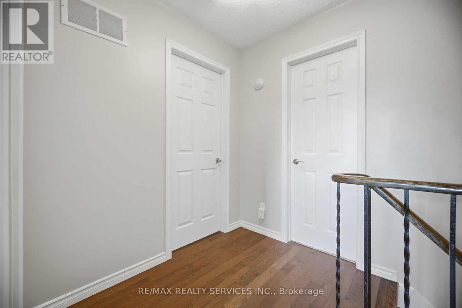 16 Langholm Court, Brampton, ON