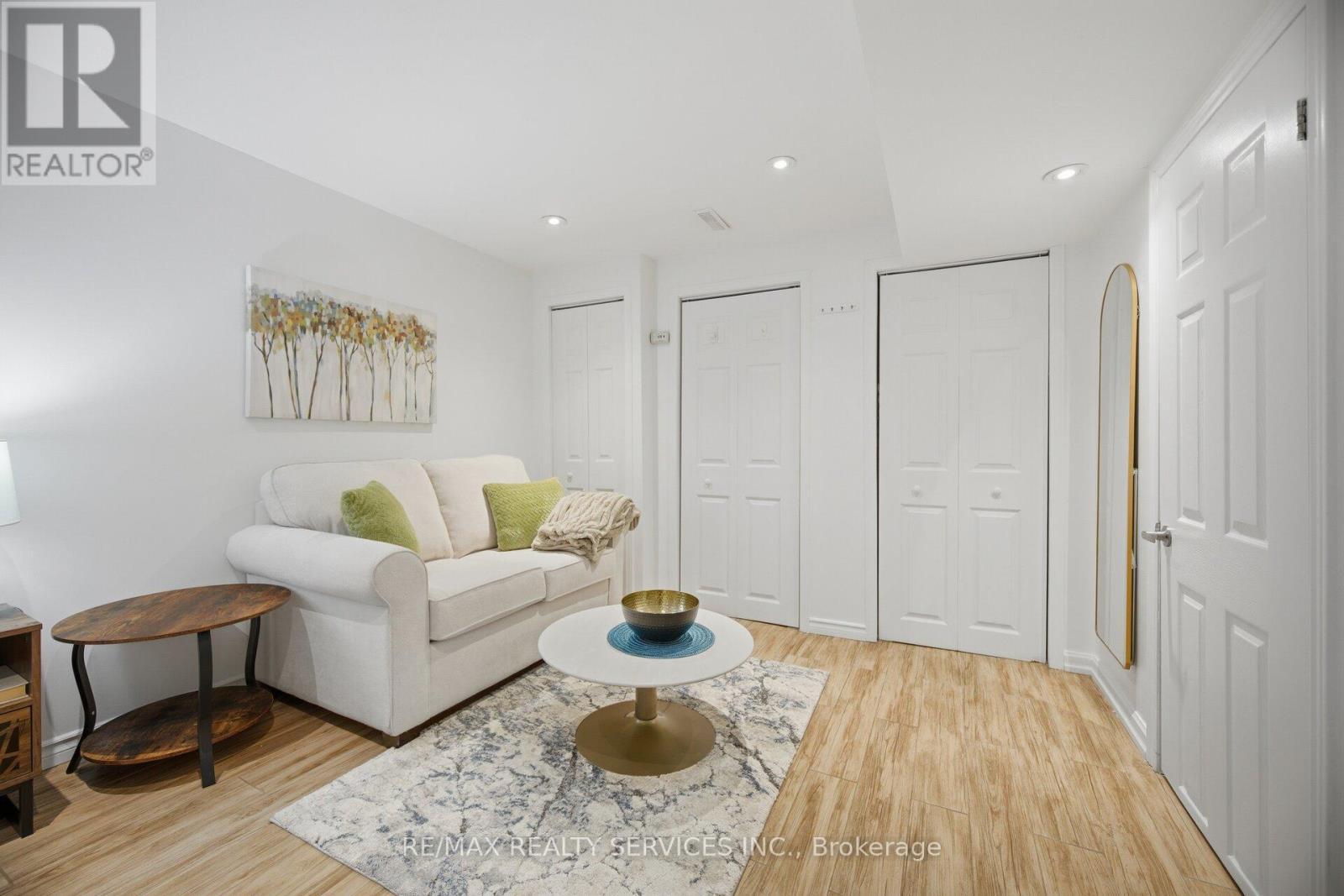16 Langholm Court, Brampton, ON