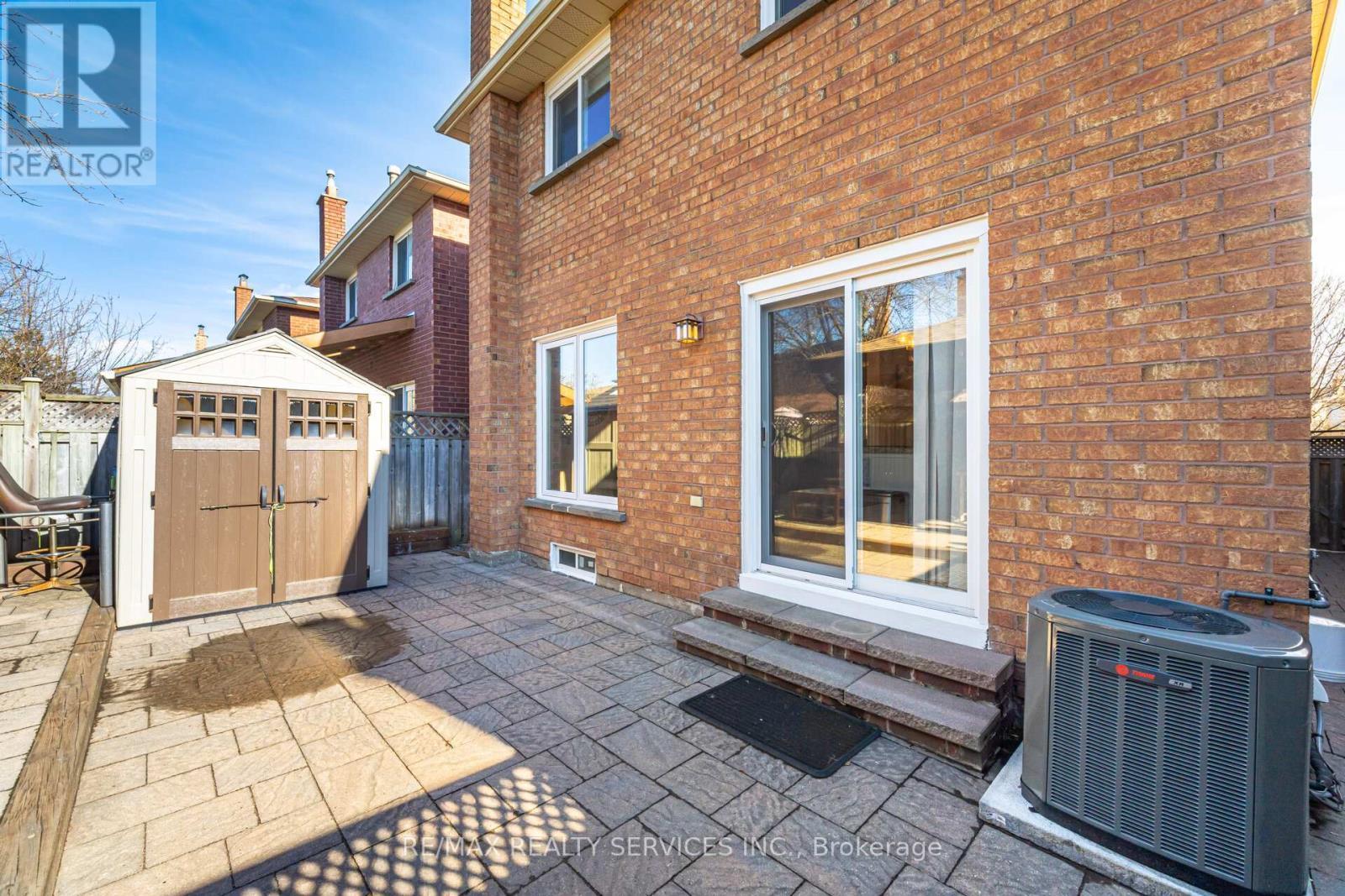 16 Langholm Court, Brampton, ON