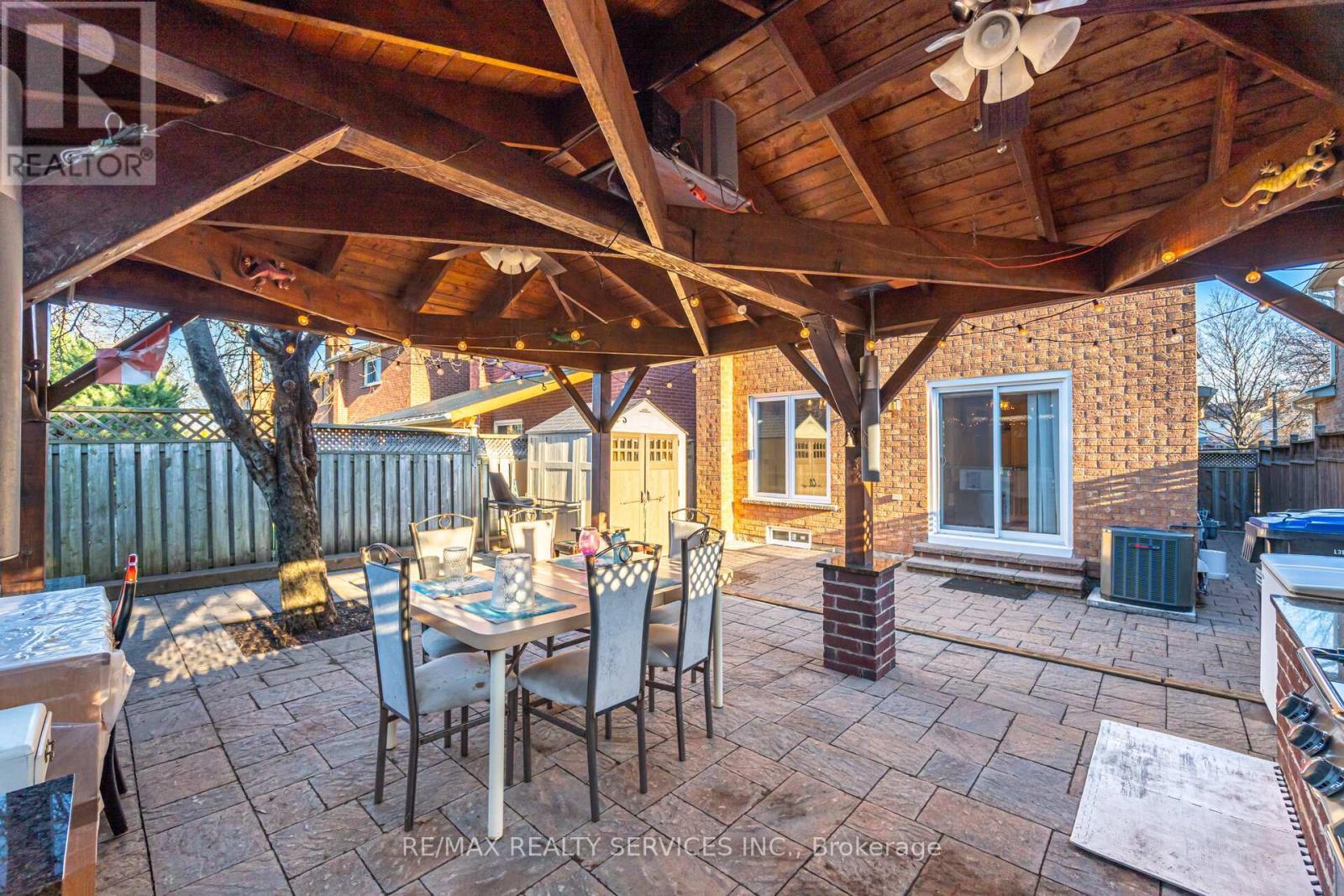 16 Langholm Court, Brampton, ON