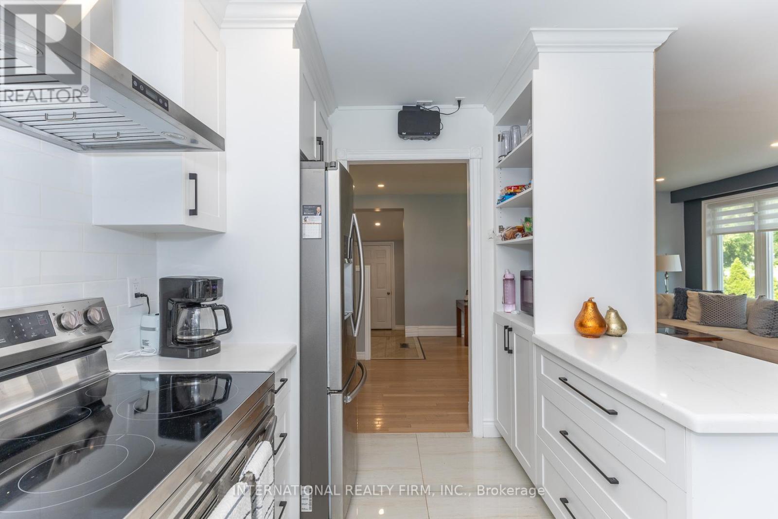 2528 Truscott Drive, Mississauga, ON