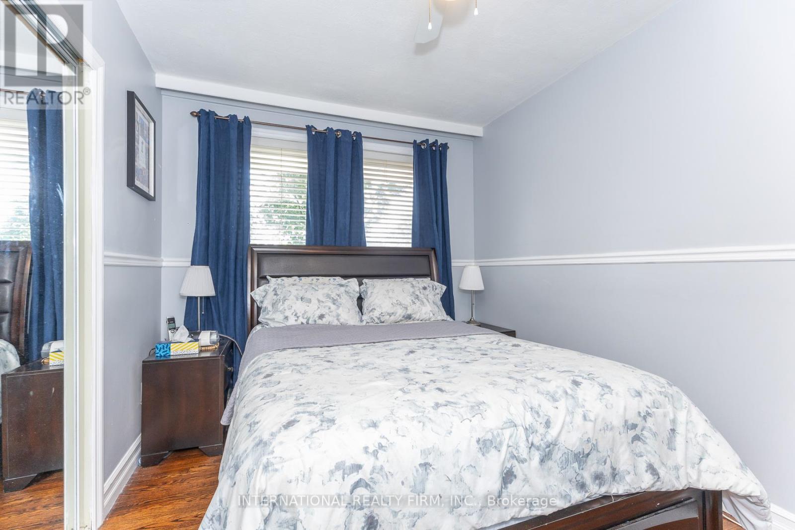 2528 Truscott Drive, Mississauga, ON