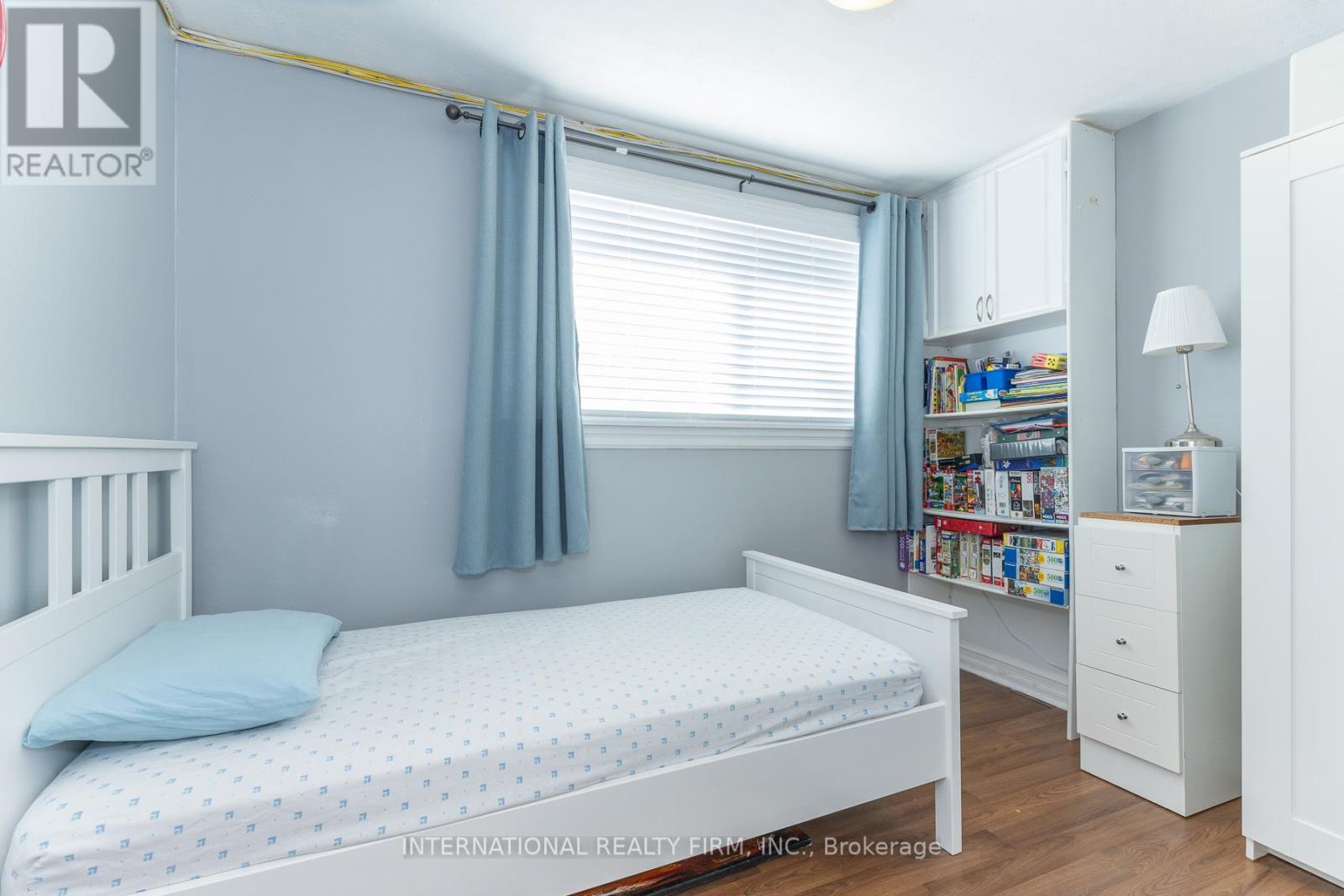2528 Truscott Drive, Mississauga, ON