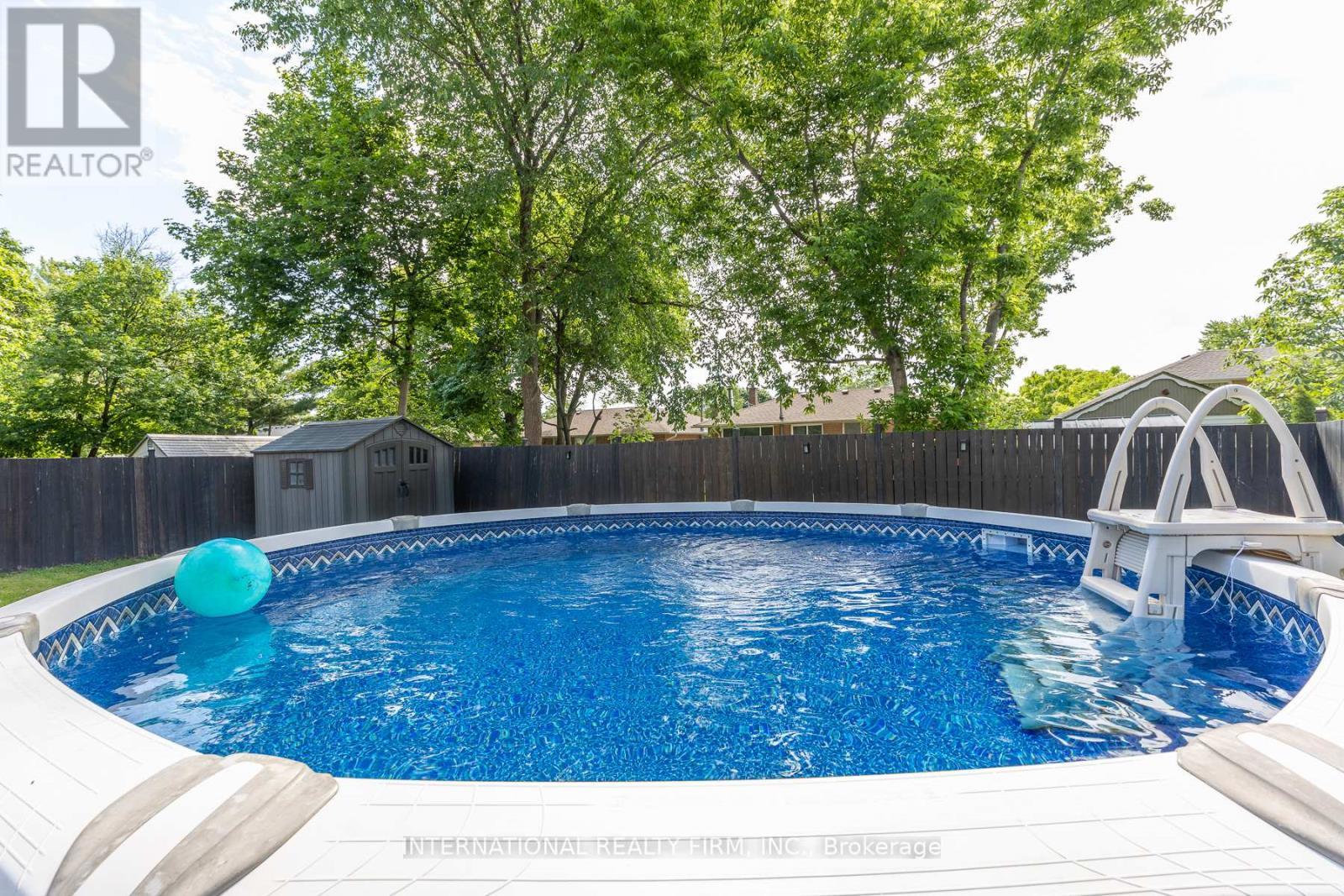2528 Truscott Drive, Mississauga, ON