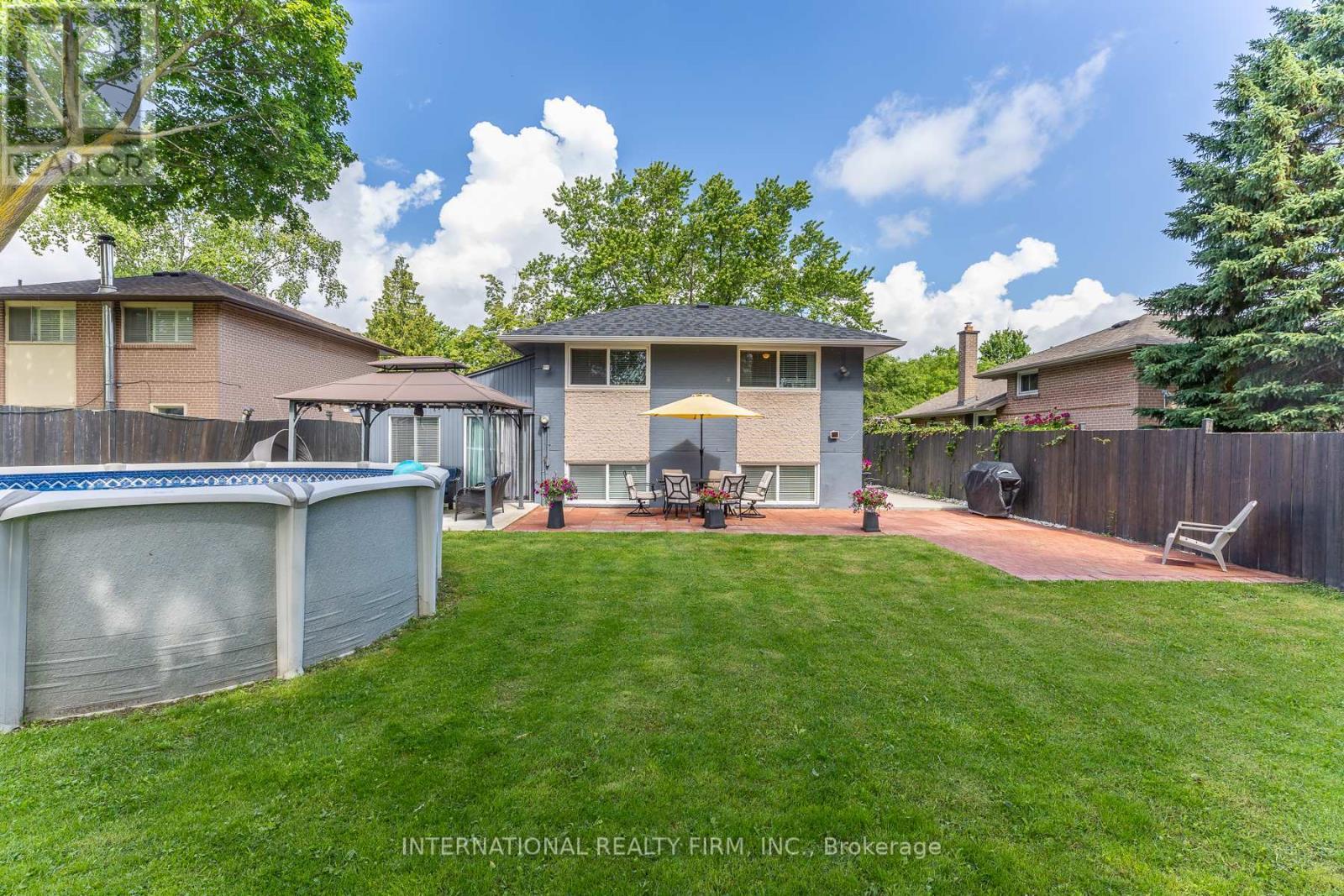2528 Truscott Drive, Mississauga, ON