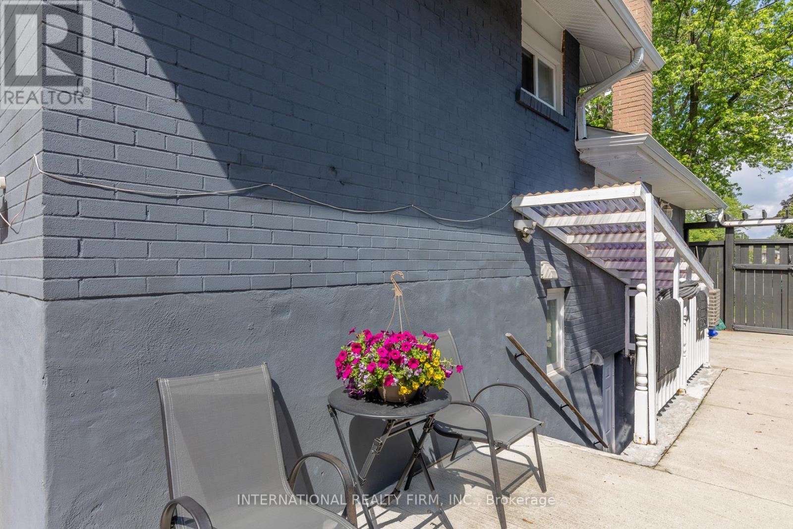 2528 Truscott Drive, Mississauga, ON