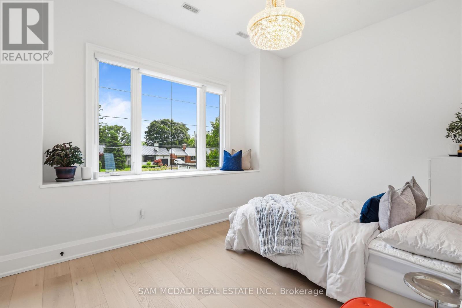 1750 Lincolnshire Boulevard, Mississauga, ON