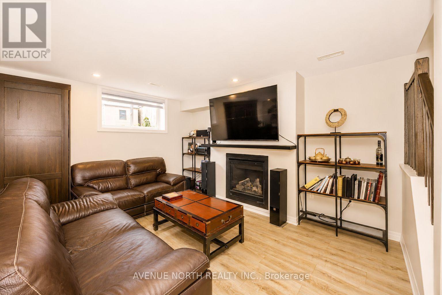 323 Lysander Place, Ottawa, ON