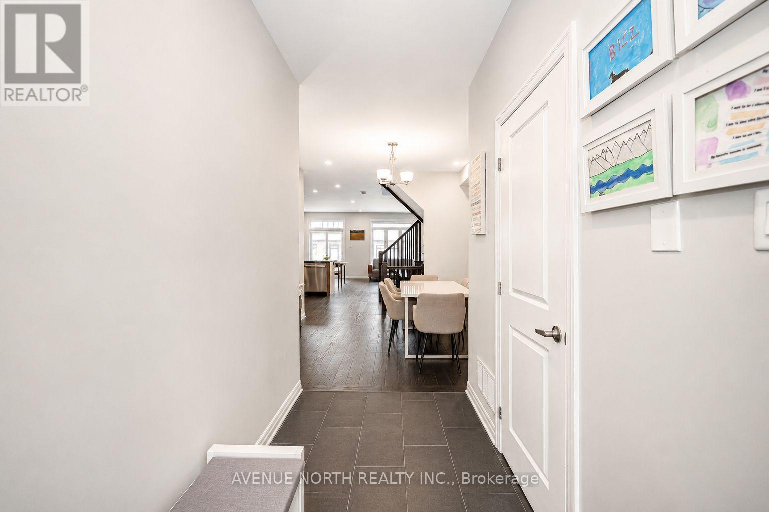 323 Lysander Place, Ottawa, ON - Indoor Photo Showing Other Room