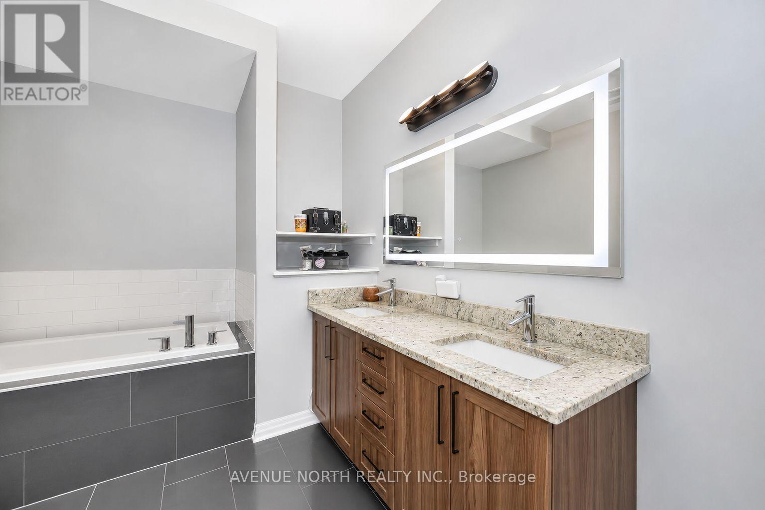 323 Lysander Place, Ottawa, ON - Indoor Photo Showing Bathroom