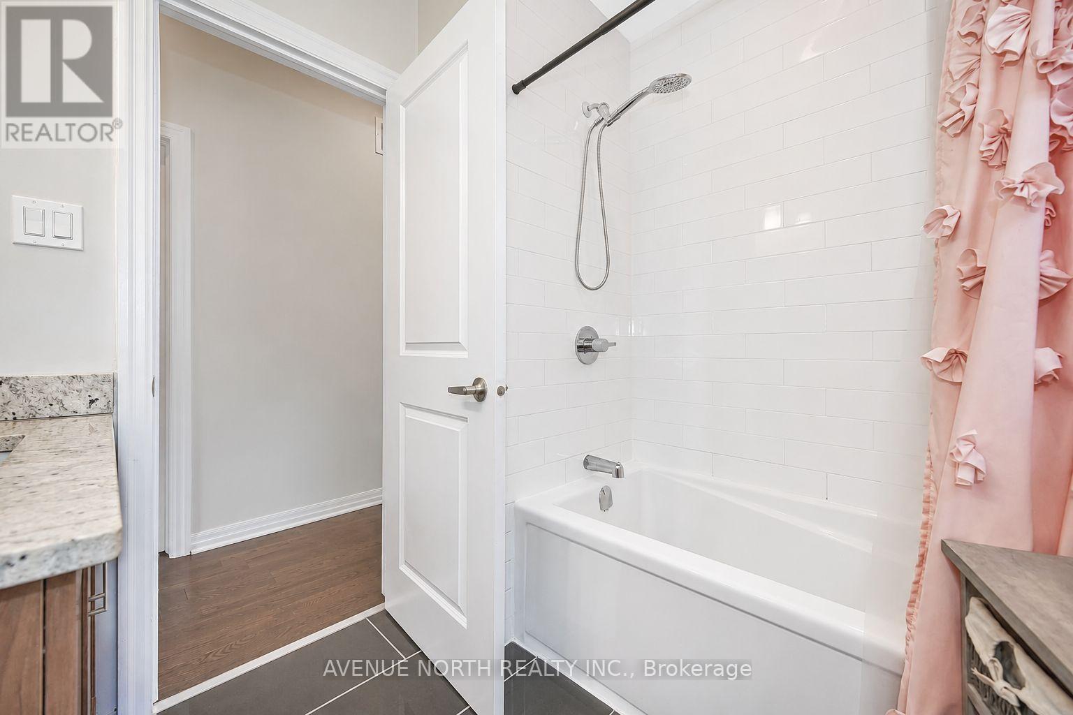 323 Lysander Place, Ottawa, ON - Indoor Photo Showing Bathroom