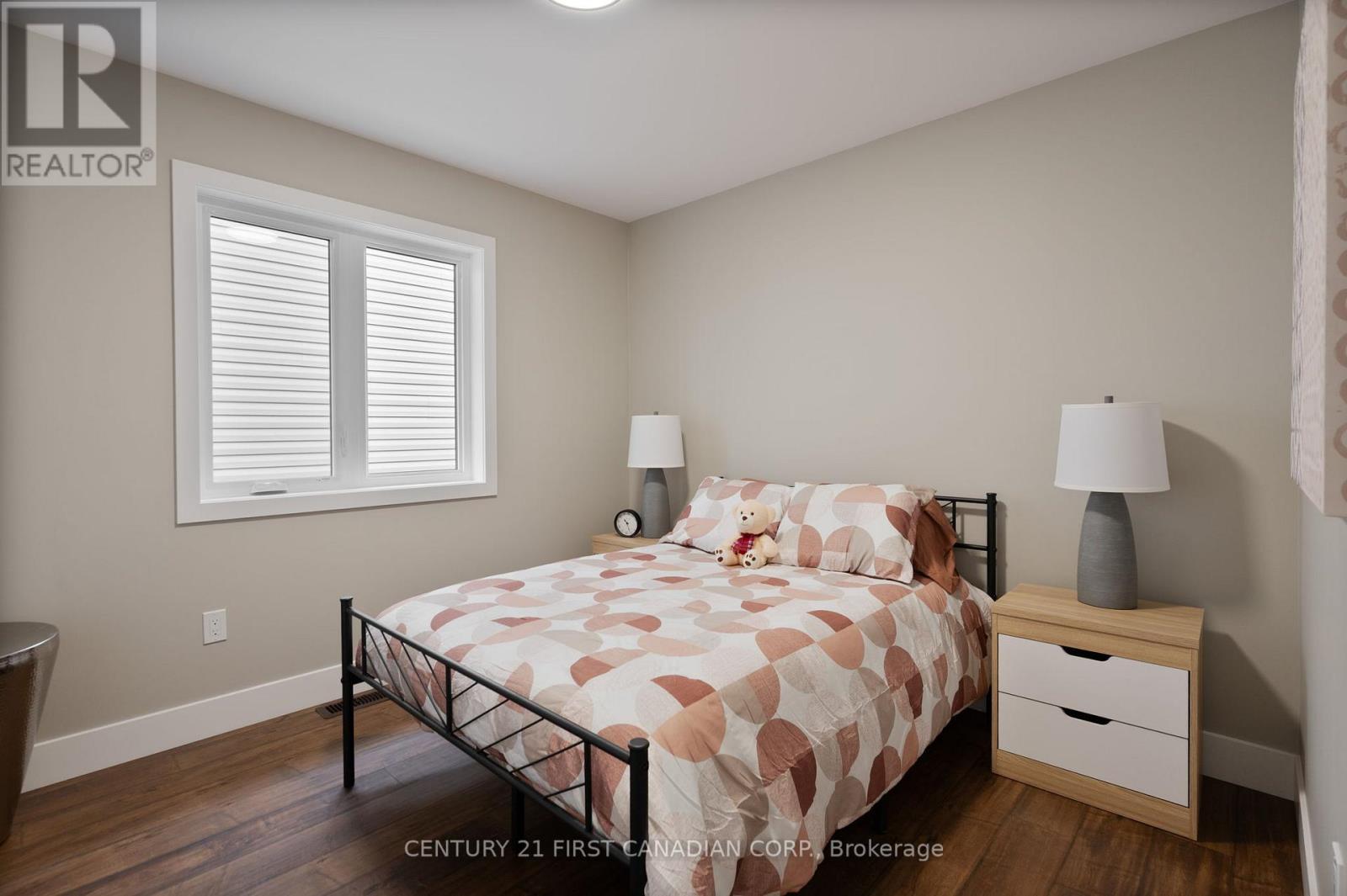 44 Postma Crescent, North Middlesex (Ailsa Craig), ON