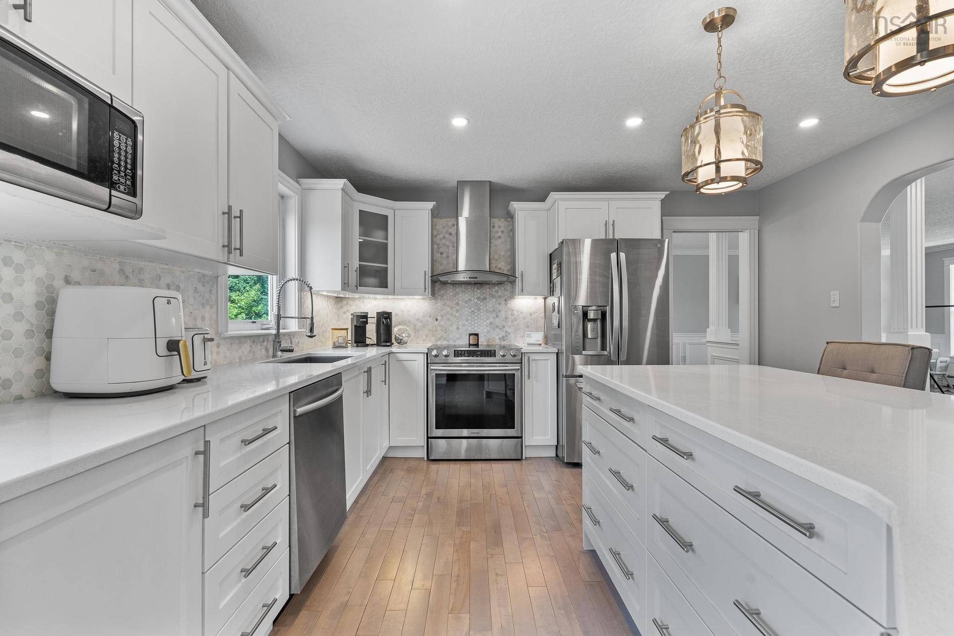 275 Canterbury Lane, Fall River, NS