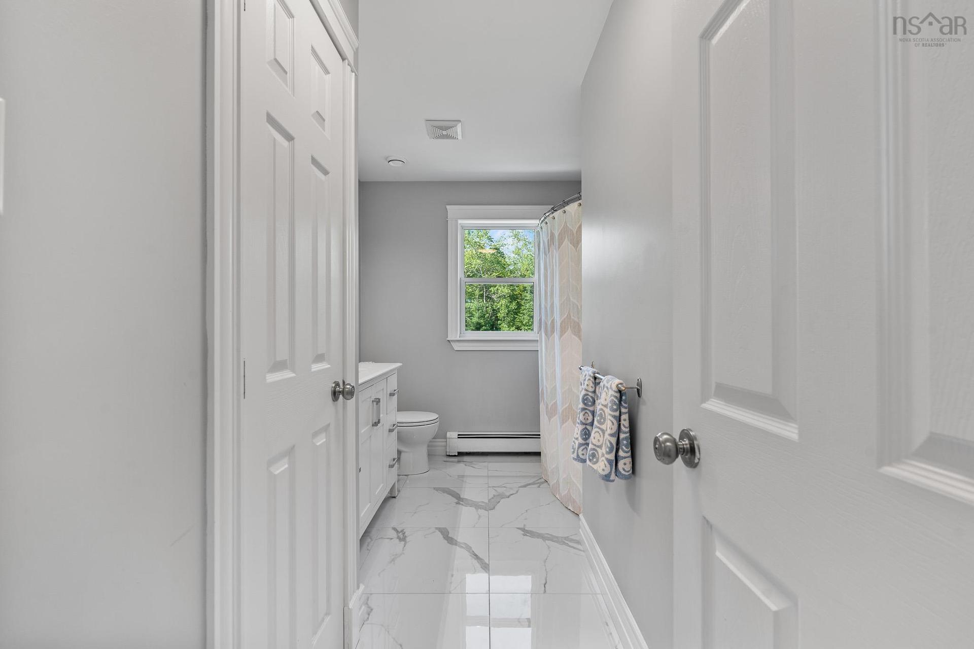 275 Canterbury Lane, Fall River, NS