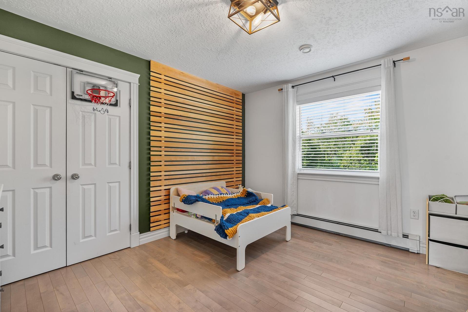 275 Canterbury Lane, Fall River, NS