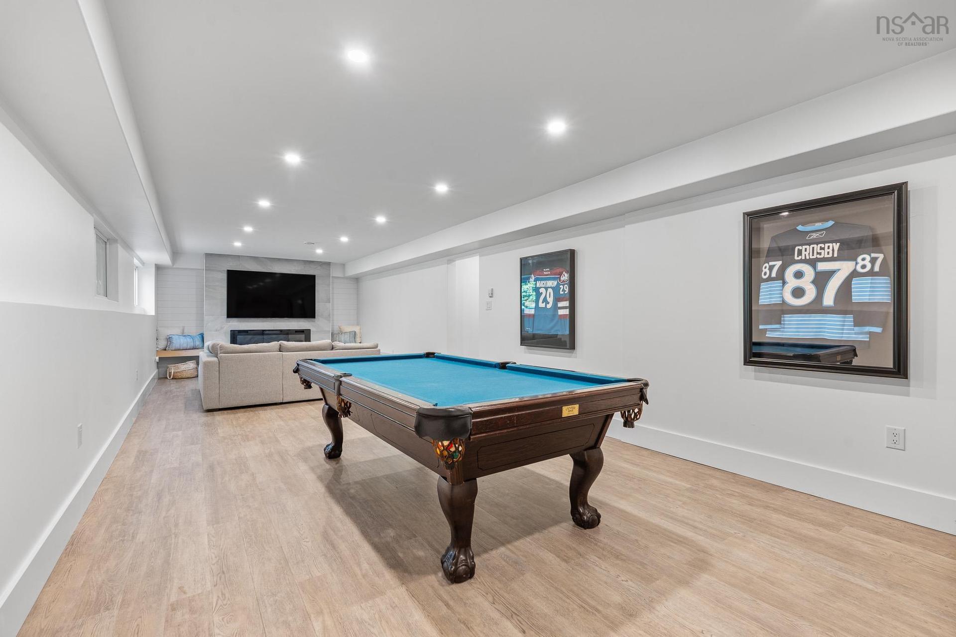 275 Canterbury Lane, Fall River, NS