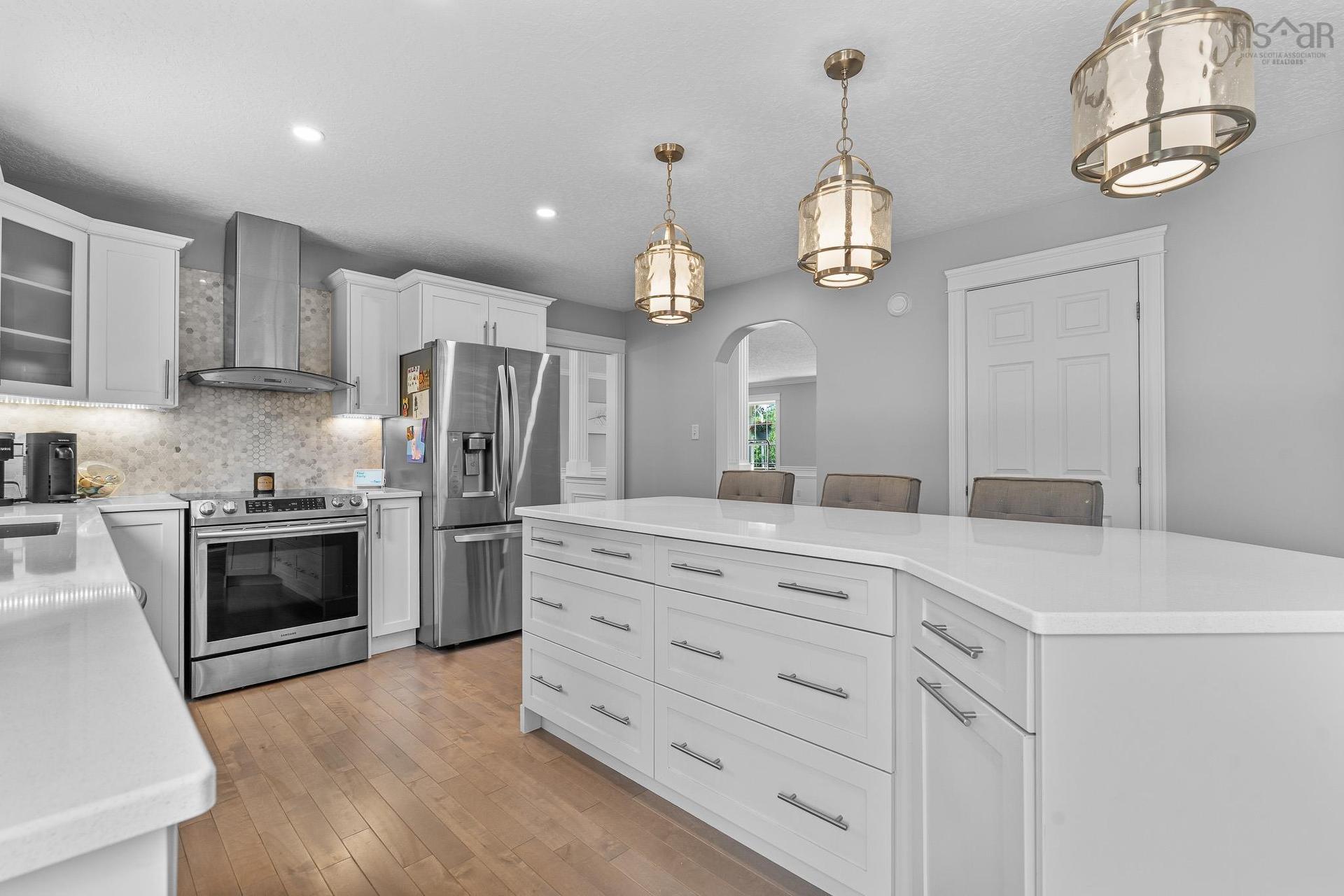 275 Canterbury Lane, Fall River, NS