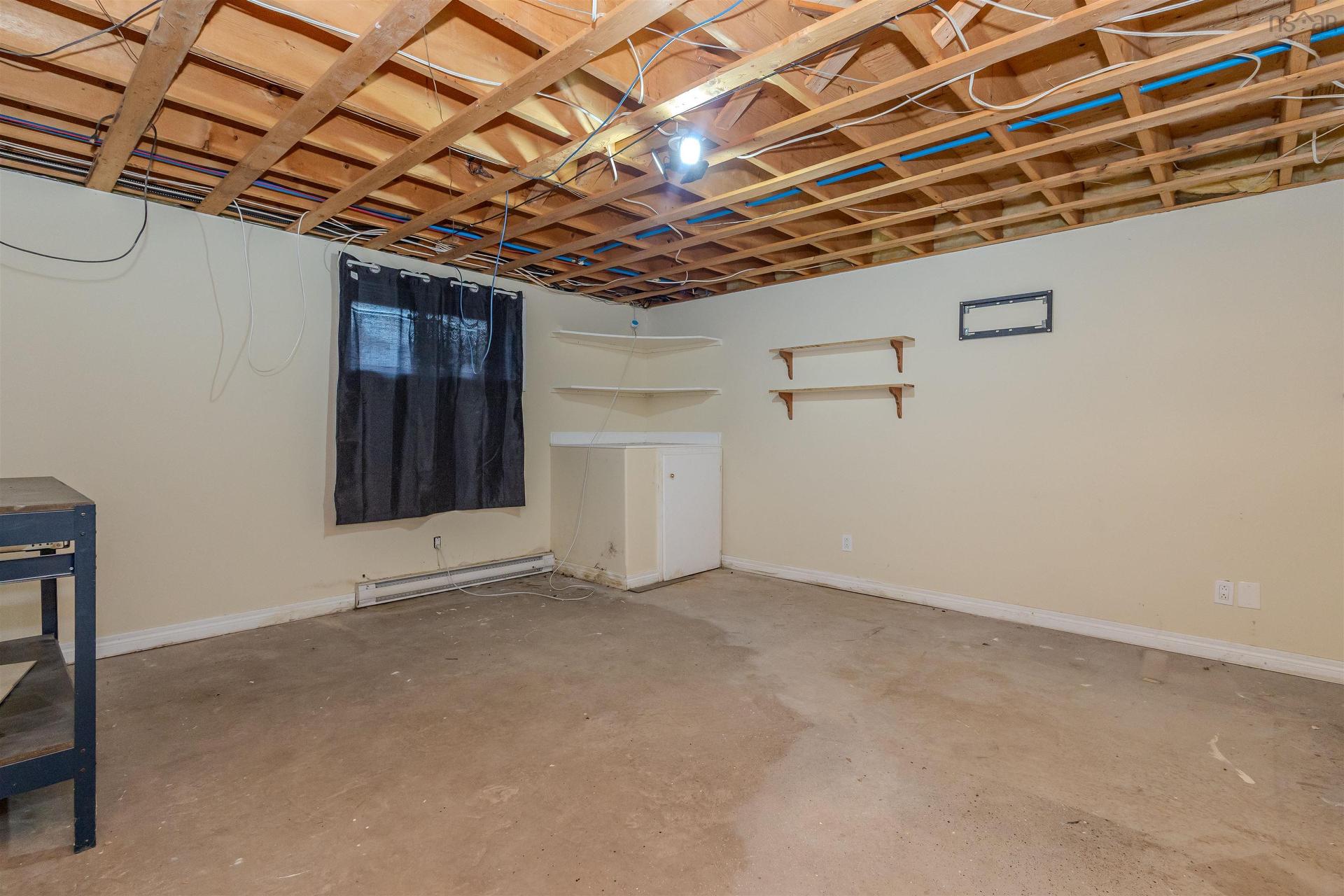103 Paradise Road, Albert Bridge, NS - Indoor Photo Showing Basement