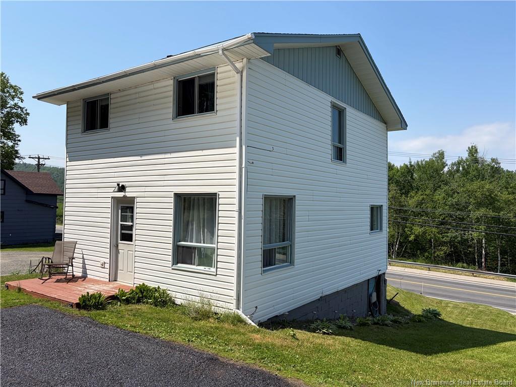 345 Renfrew, Dalhousie, NB