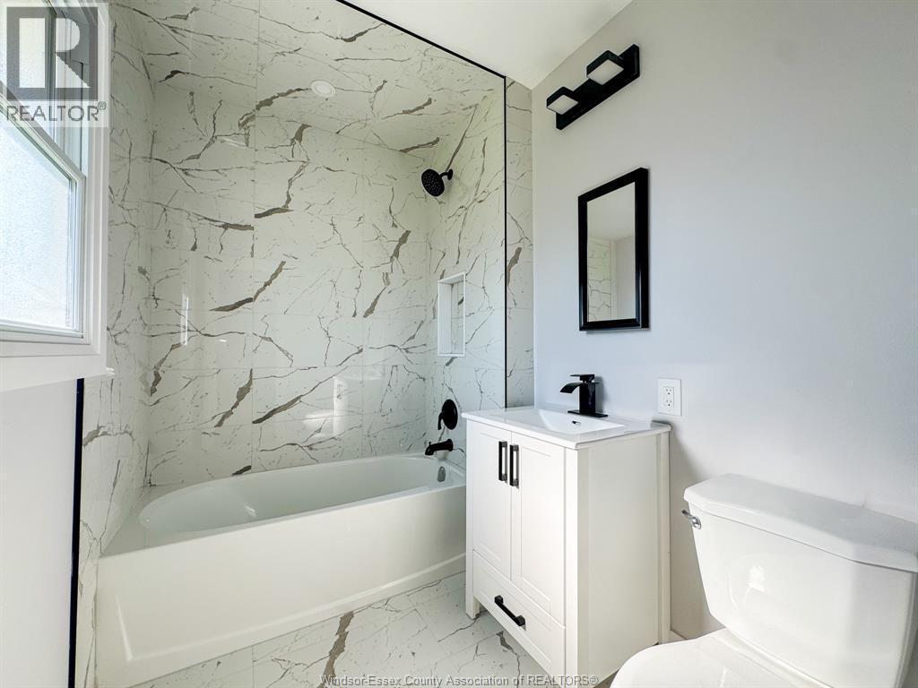 1774 Olive, Windsor, ON
