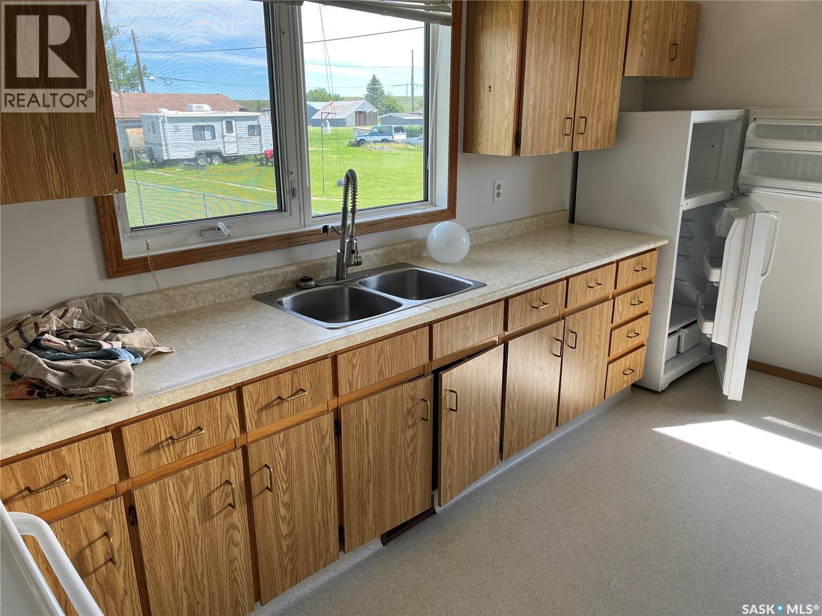 3 2Nd Street E, Willow Bunch, SK