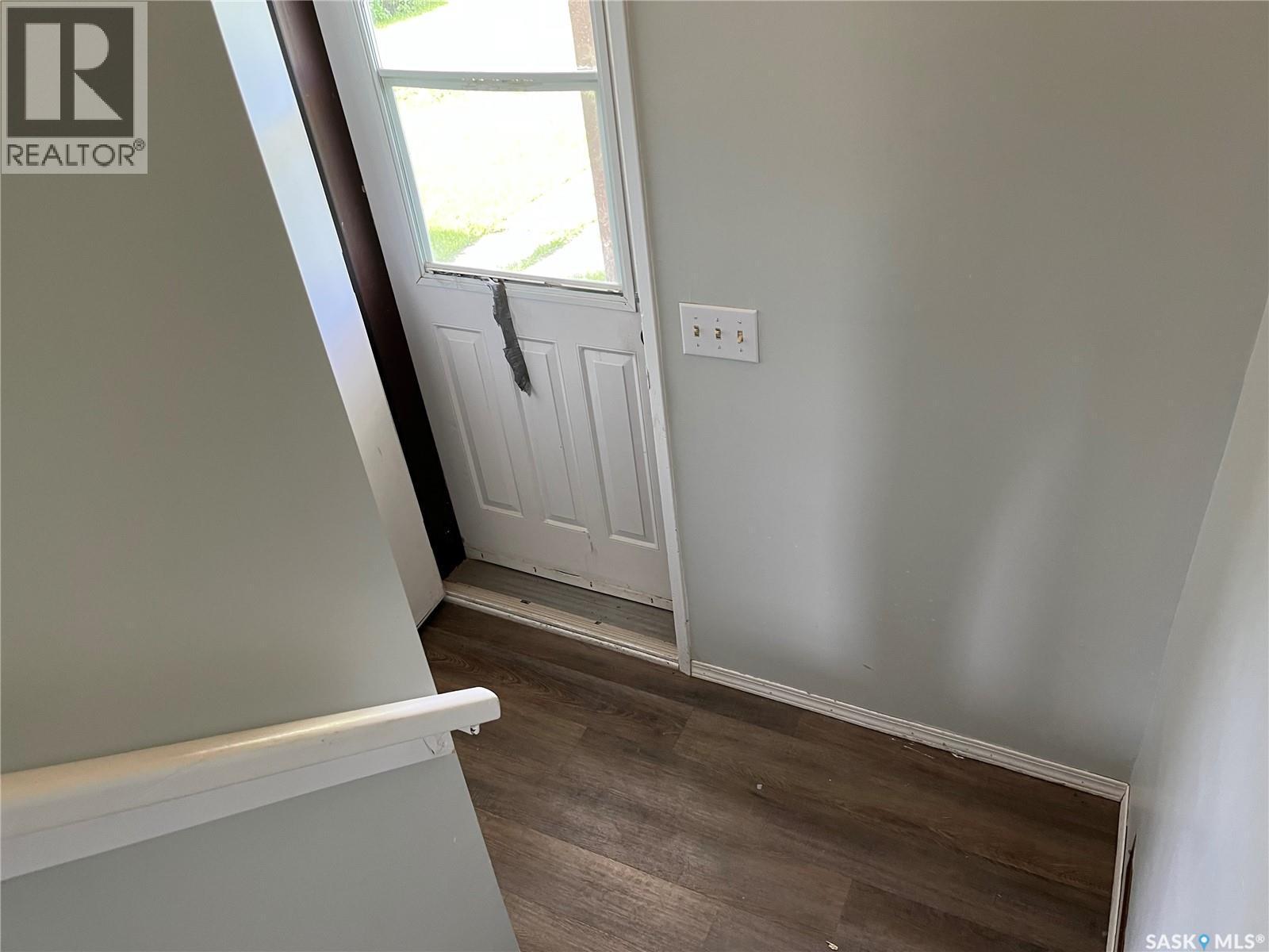 11 A Avenue, Willow Bunch, SK