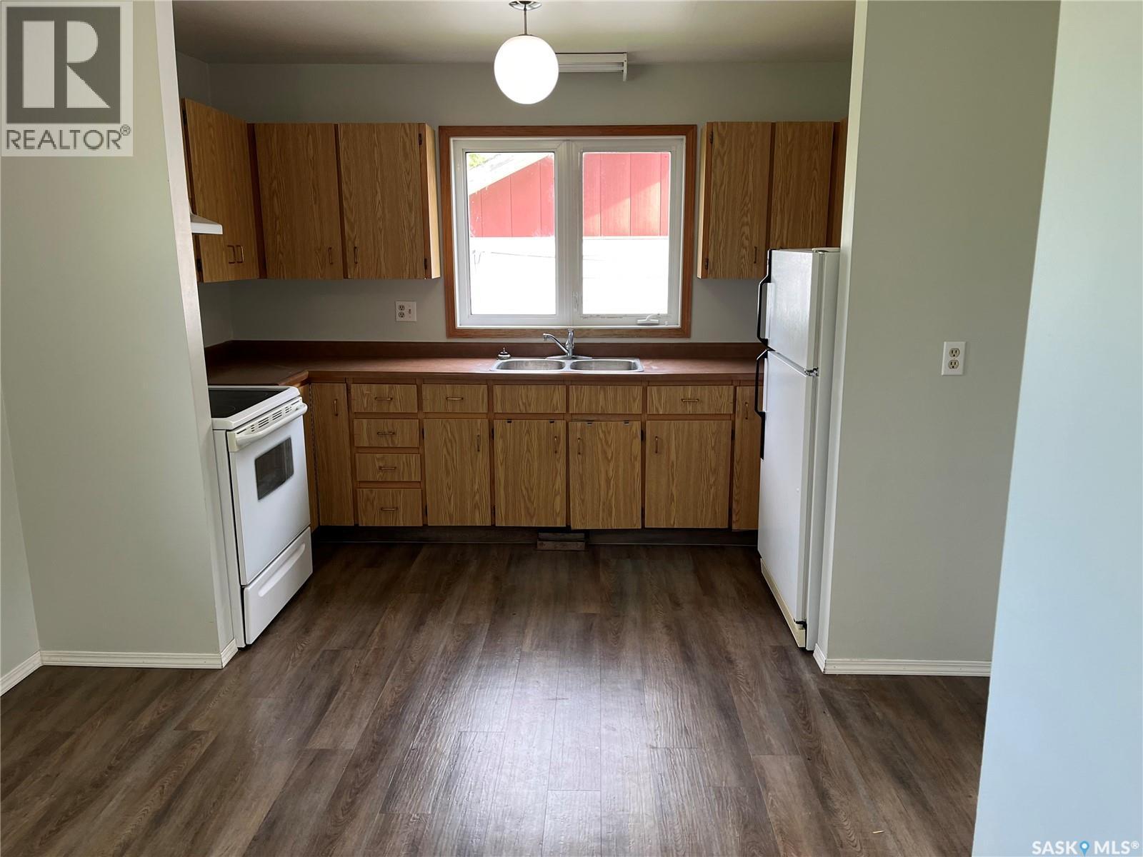 11 A Avenue, Willow Bunch, SK