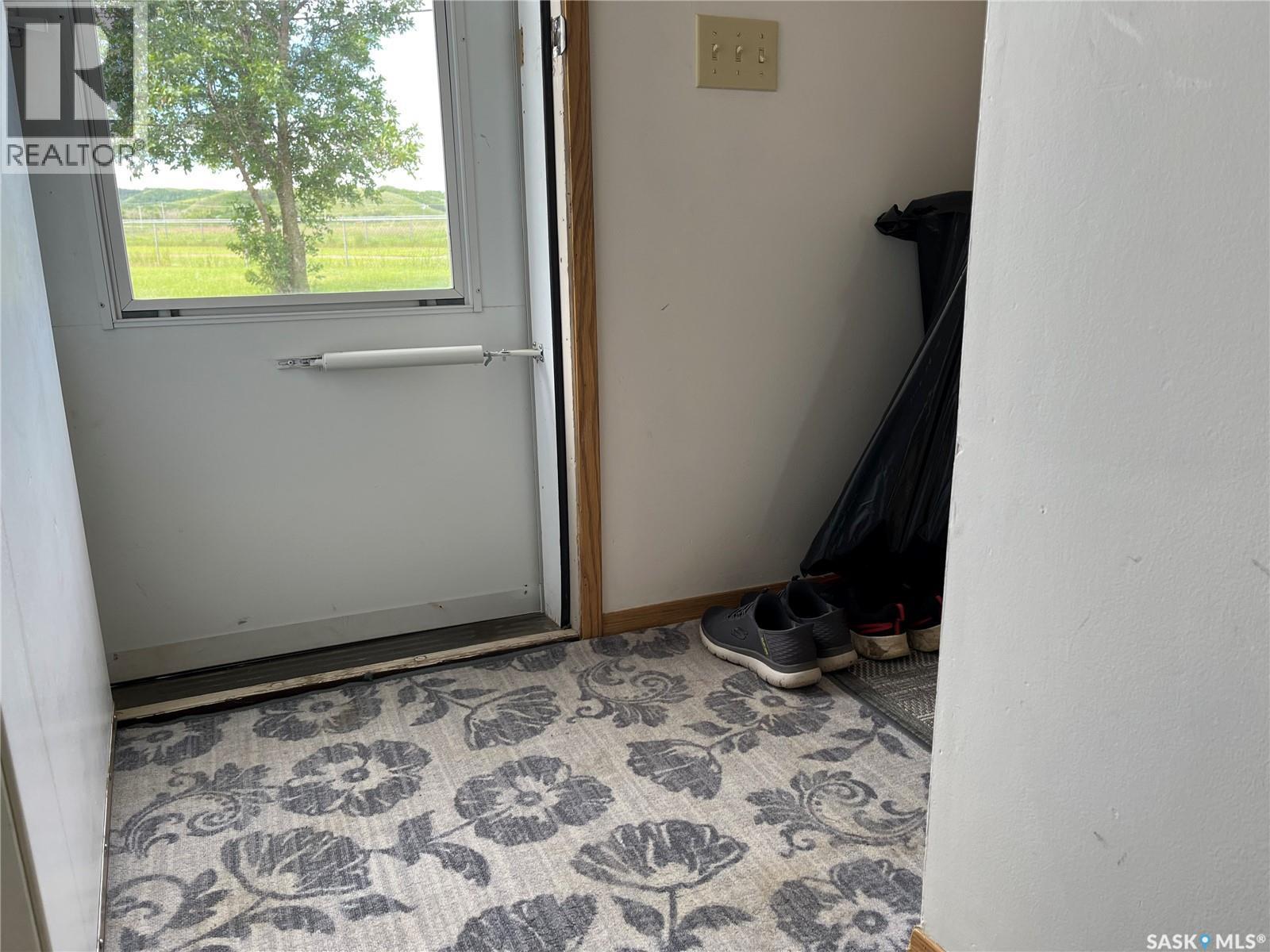 2 6Th Street, Willow Bunch, SK