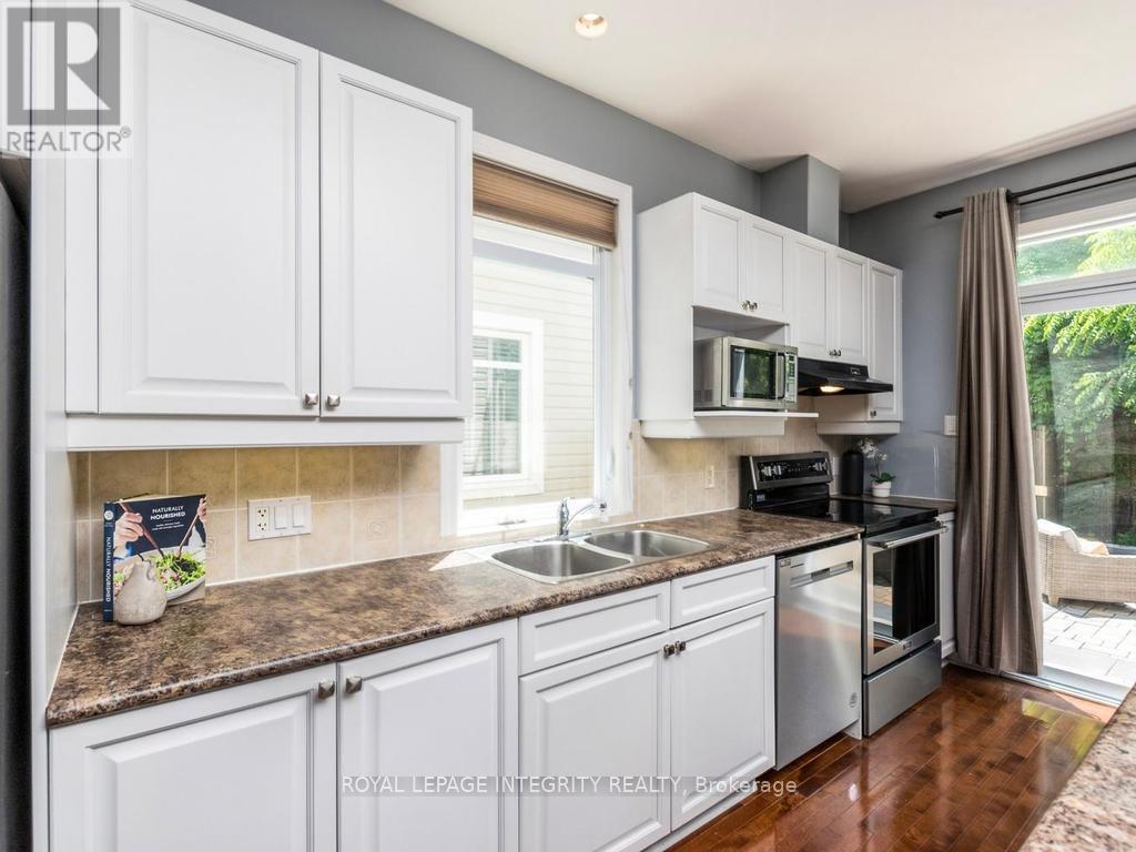 64 Stedman Street, Ottawa, ON