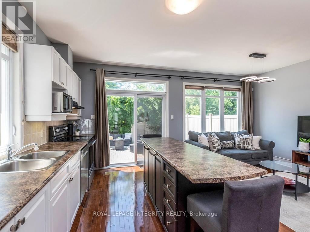 64 Stedman Street, Ottawa, ON