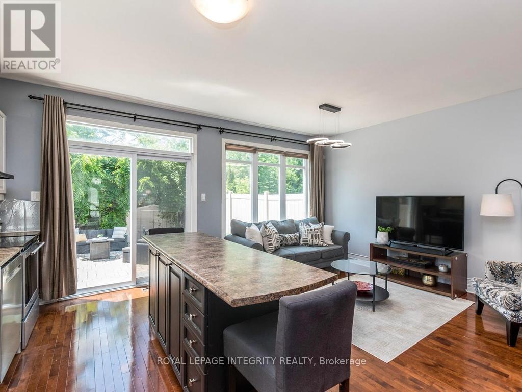 64 Stedman Street, Ottawa, ON