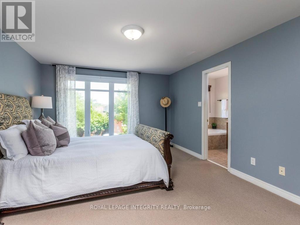64 Stedman Street, Ottawa, ON