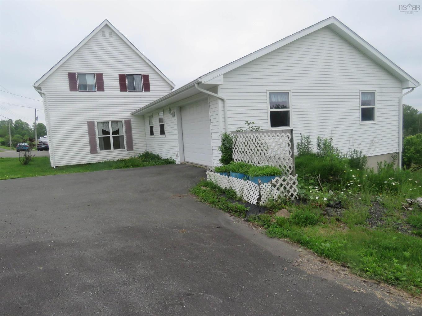 2274 South Main Street, Westville, NS