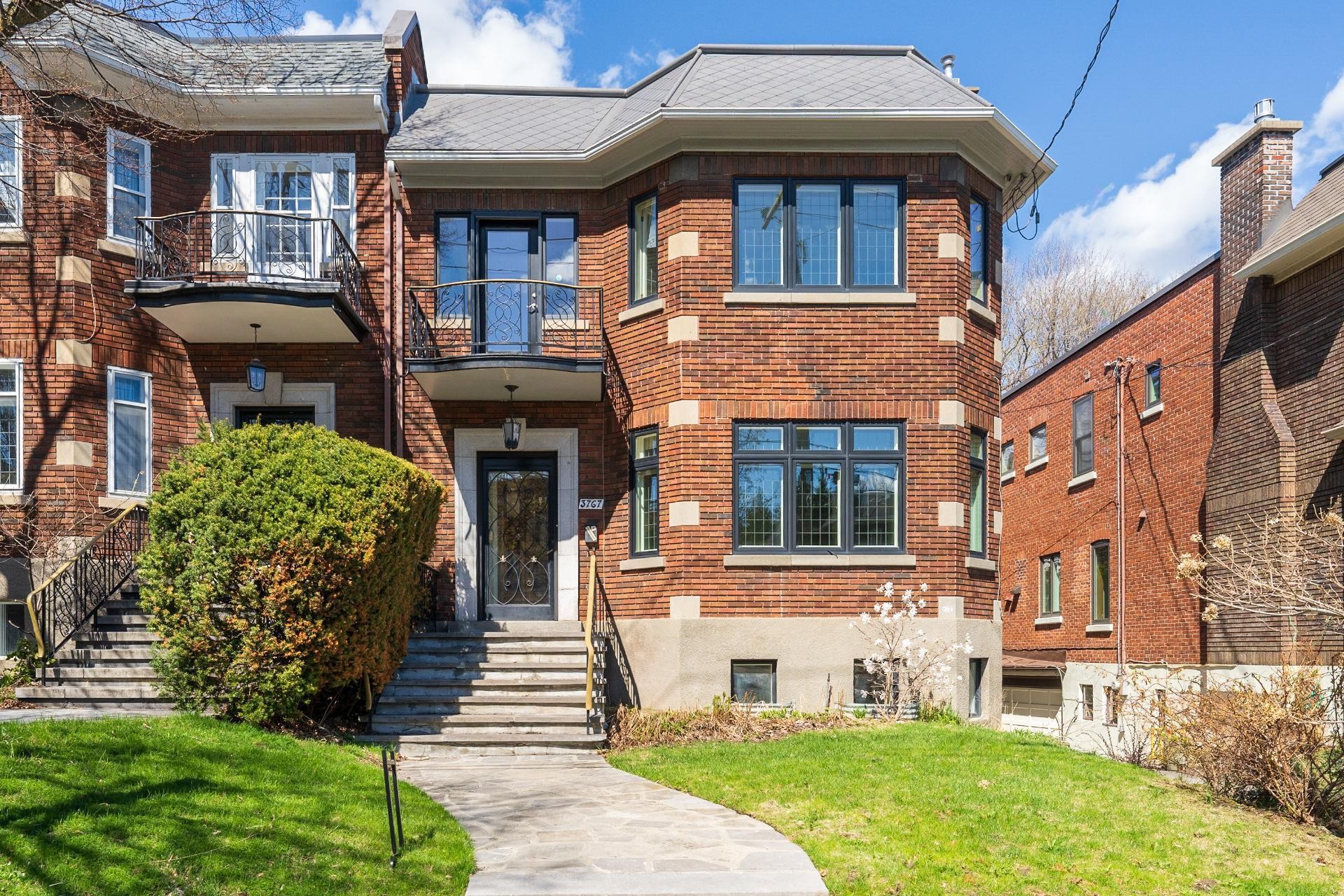 Front of Structure - 3767 Av. Grey, Montréal (Côte-Des-Neiges/Notre-Dame-De-Grâce), QC