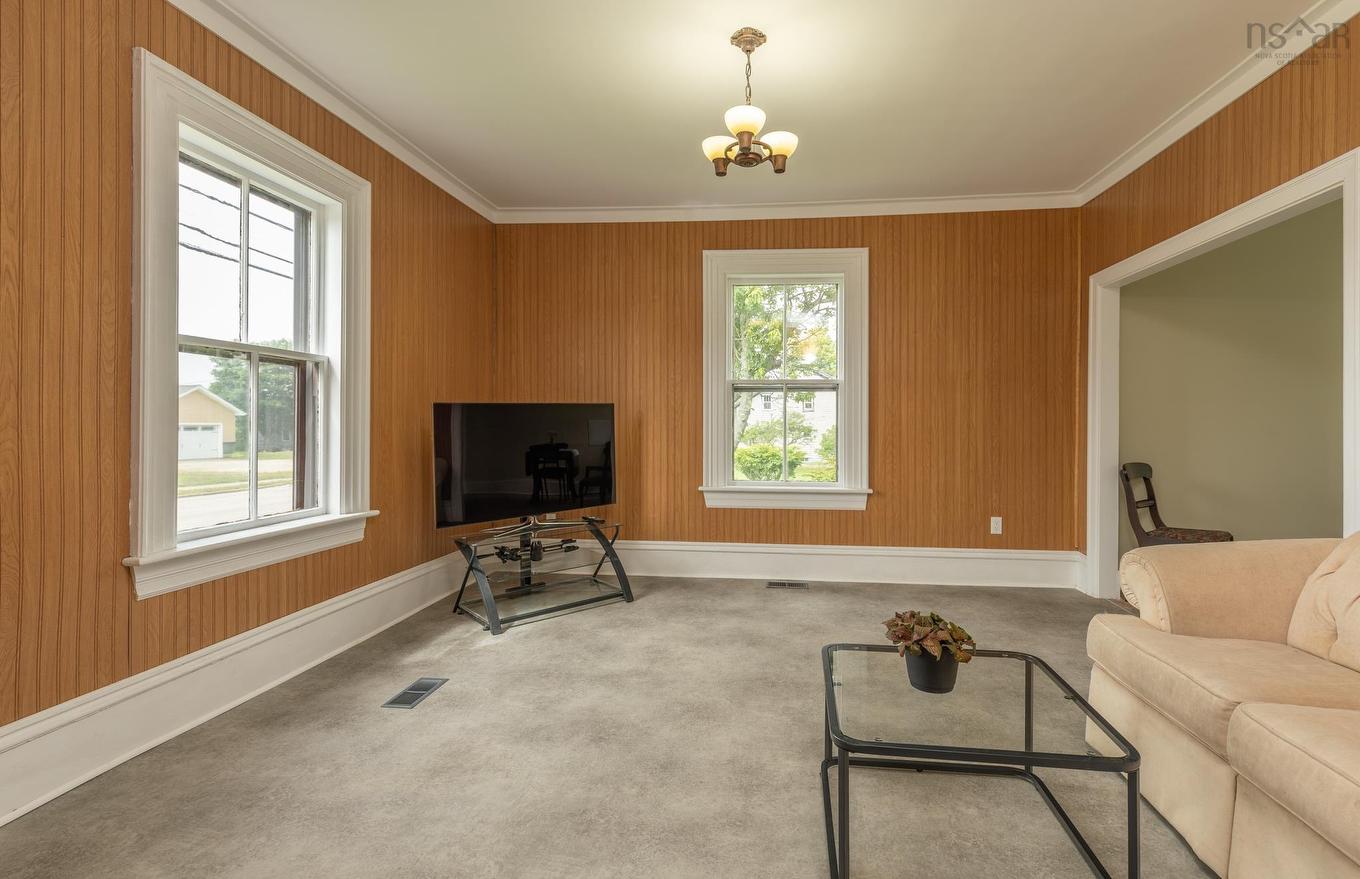 233 Pleasant Street, Yarmouth, NS